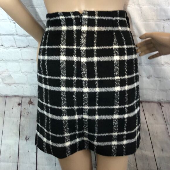 Romeo & Juliet Couture Checkered Mini Skirt M NWT - Picture 6 of 8